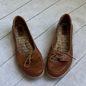 Born Women's Tan Leather Flats